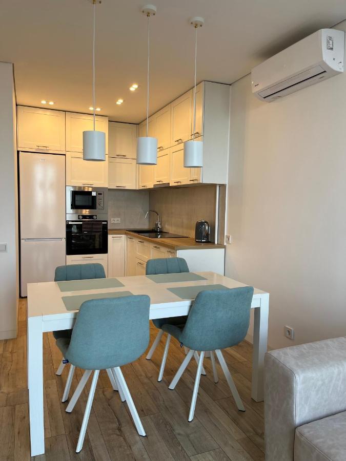 Vip Apartmens Avalon Λβιβ Εξωτερικό φωτογραφία