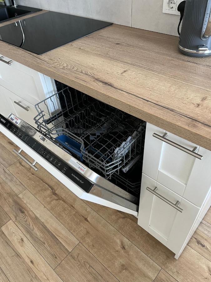 Vip Apartmens Avalon Λβιβ Εξωτερικό φωτογραφία