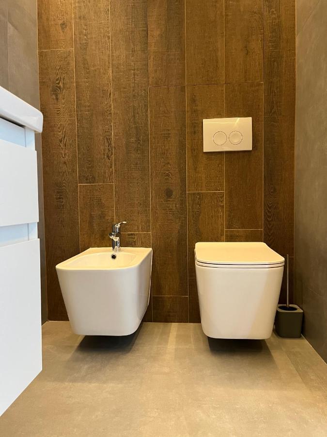 Vip Apartmens Avalon Λβιβ Εξωτερικό φωτογραφία