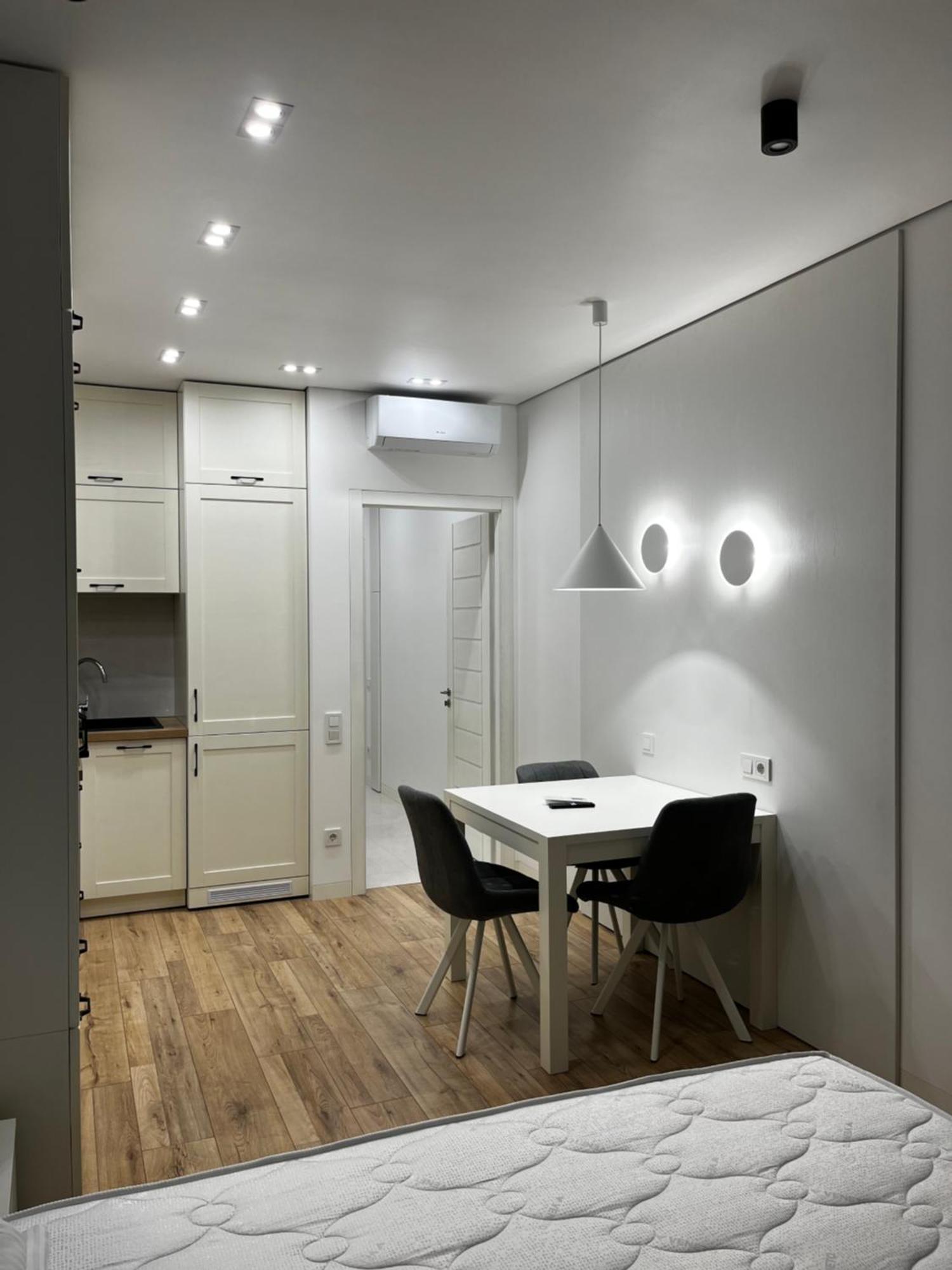 Vip Apartmens Avalon Λβιβ Εξωτερικό φωτογραφία